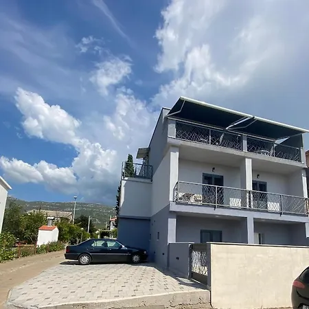 Ena Apartamento Kaštela