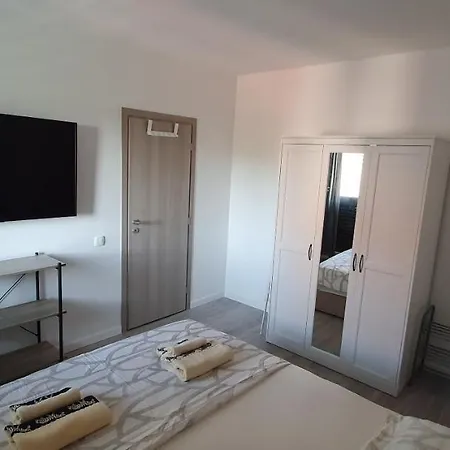Apartment Ena *