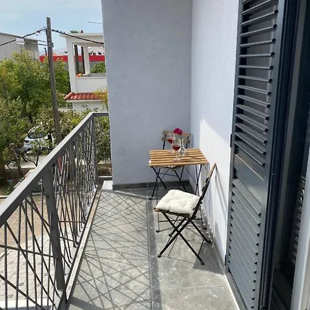 Apartment Ena