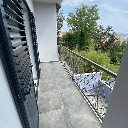 Ena Apartment Kastela
